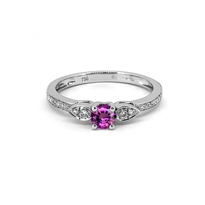 18ct White Gold Diamond & Sapphire Ring £950.00