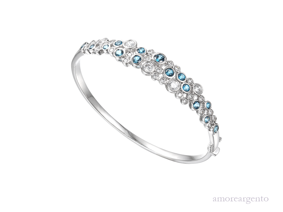 18ct White Gold Diamond & Sapphire Ring £1053.00