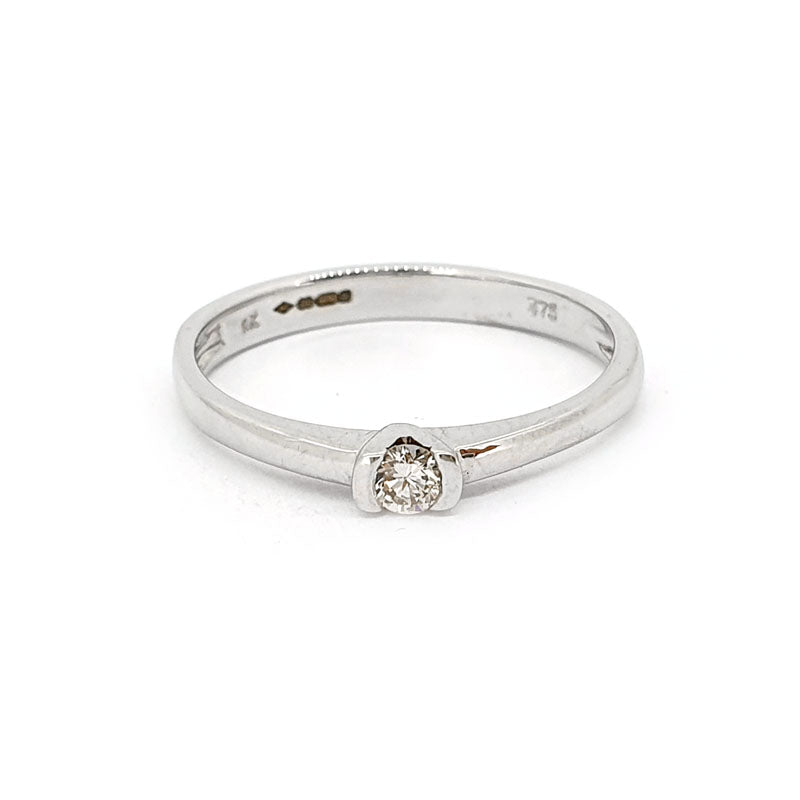 9ct White Gold 0.08ct Round Diamond Ring £465.00