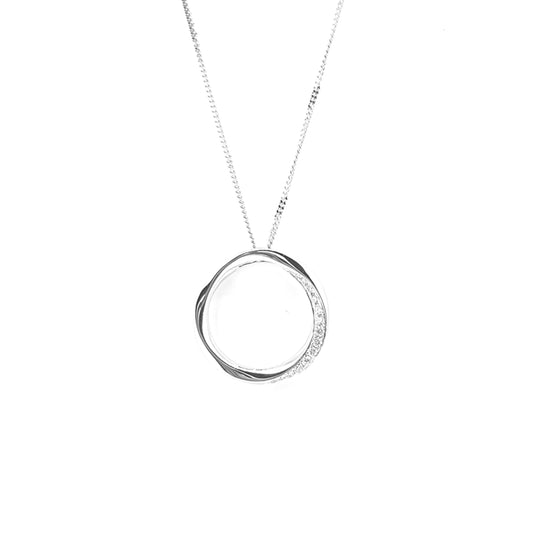 18ct Diamond Circle Necklace £750.00