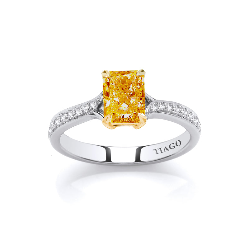 0.91ct Radiant Lab Grown Diamond Ring £4400.00